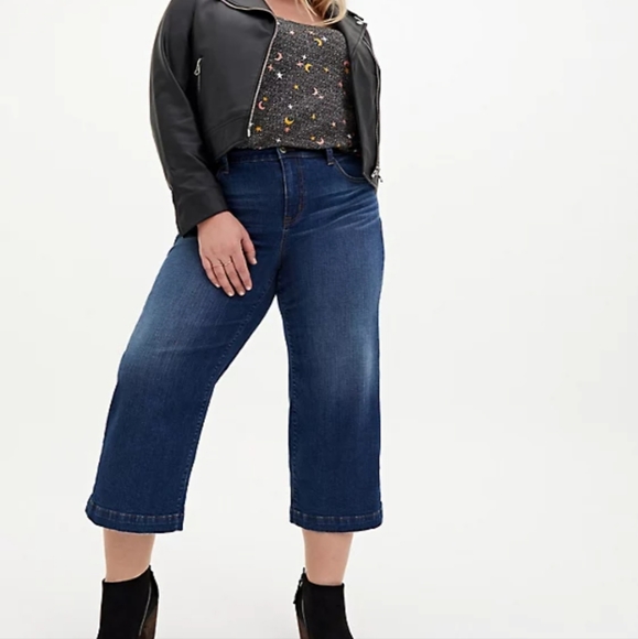 torrid Denim - Torrid Wide Leg Crop Jeans